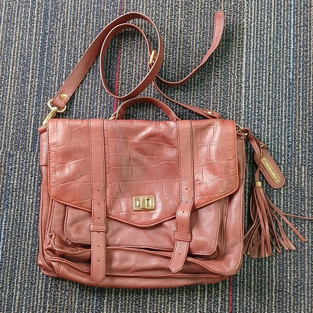 Cynthia Rowley Beautiful tan leather Purse/ laptop bag